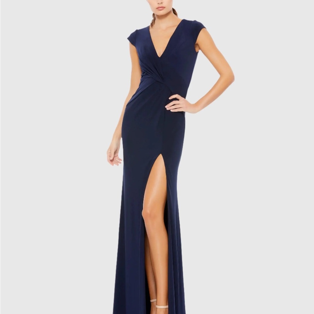 Mac Duggal BNWT Elegant Navy Maxi Dress with Side Thigh Slit Size 12